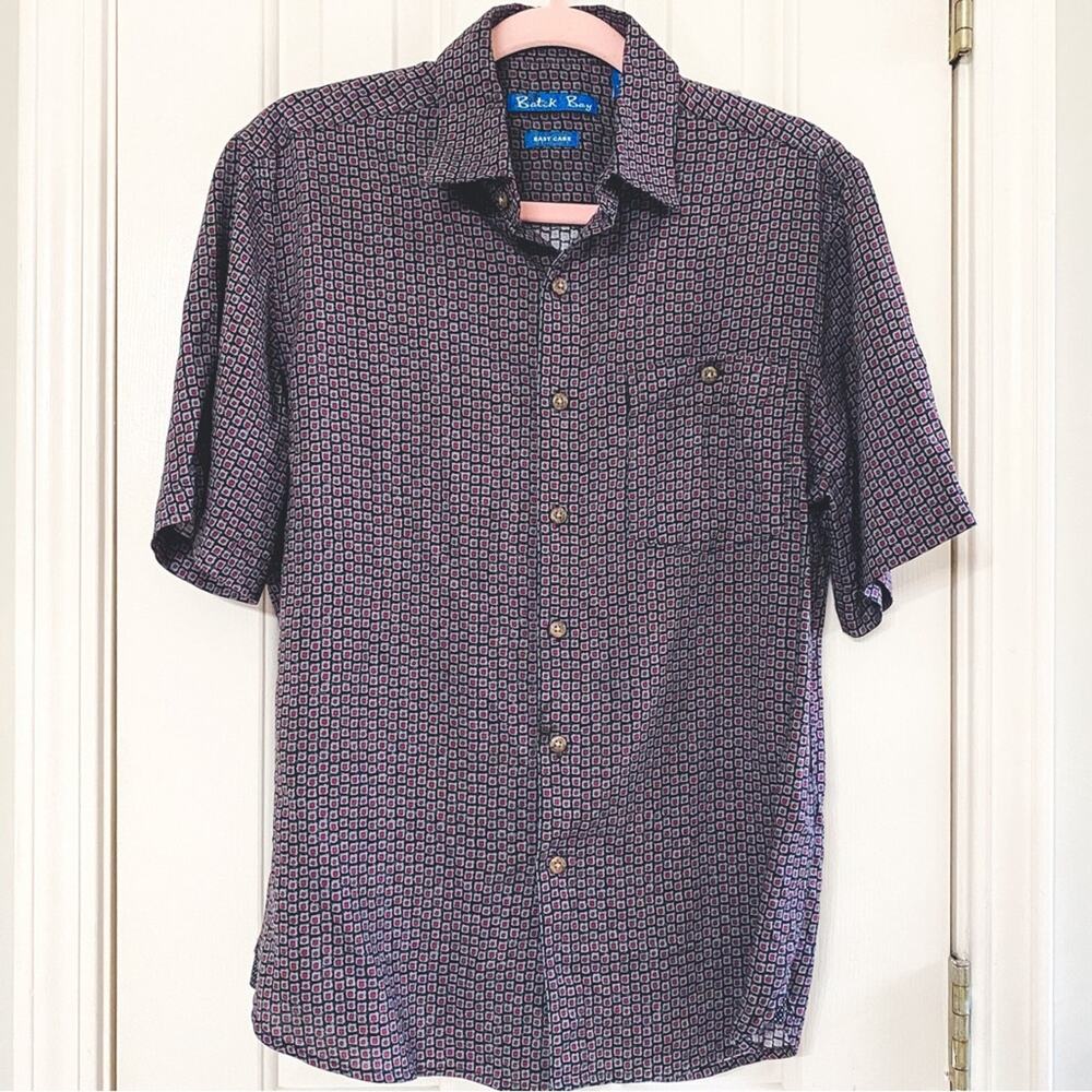 BATIK BAY • Casual Printed Short Sleeve Button Down Shirt